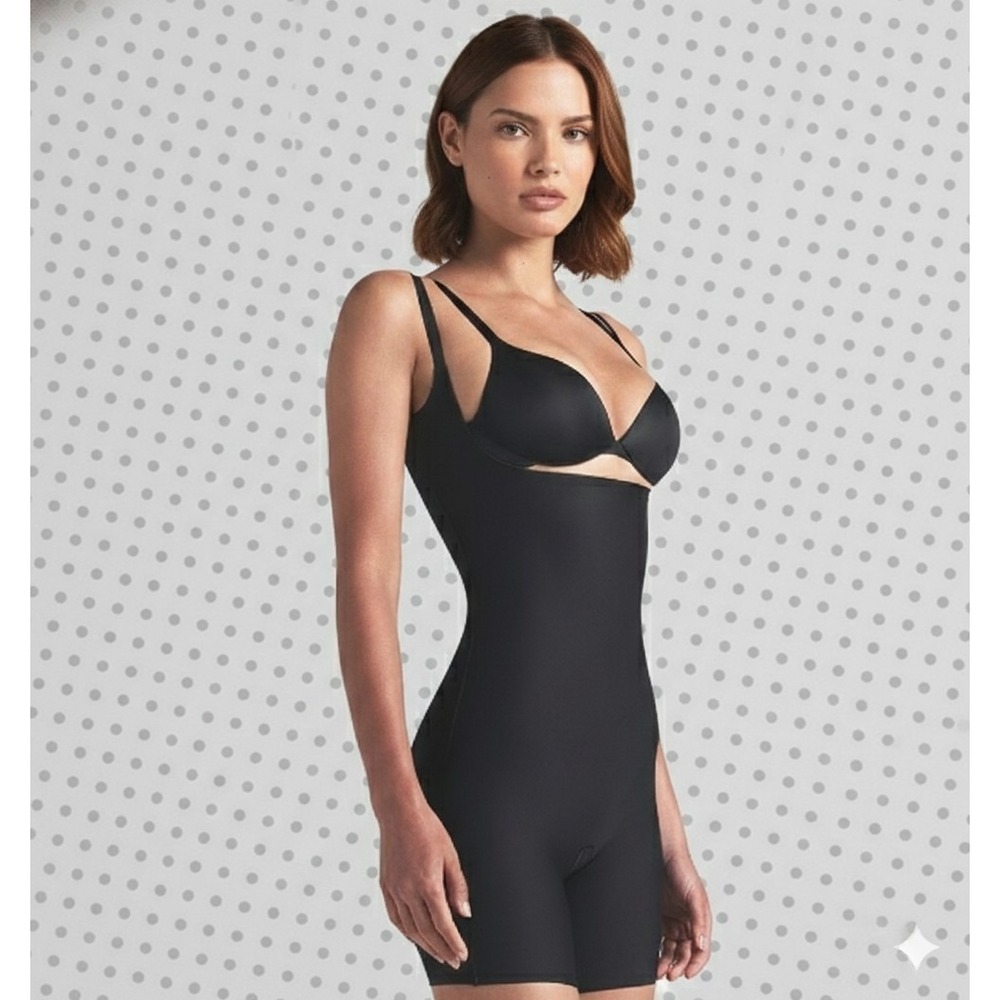 New SKIMS BODY Zoned Open Bust Mid Thigh Bodysuit S Small ONYX BD-MDT-3287 NWOT
